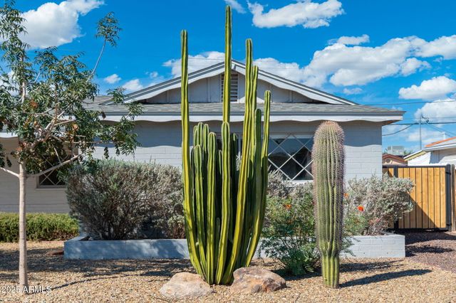 7240 E GARFIELD Street, Scottsdale, AZ 85257