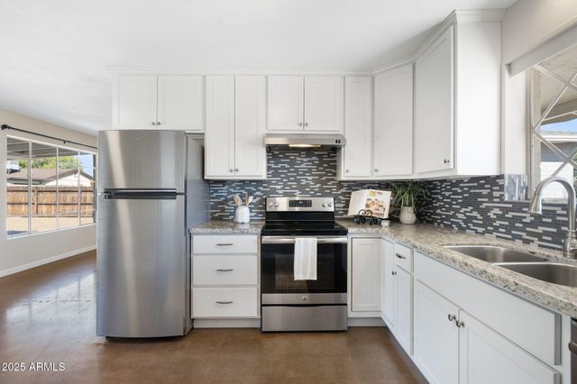 7240 E GARFIELD Street, Scottsdale, AZ 85257