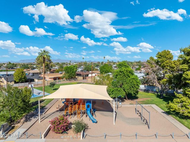 7240 E GARFIELD Street, Scottsdale, AZ 85257