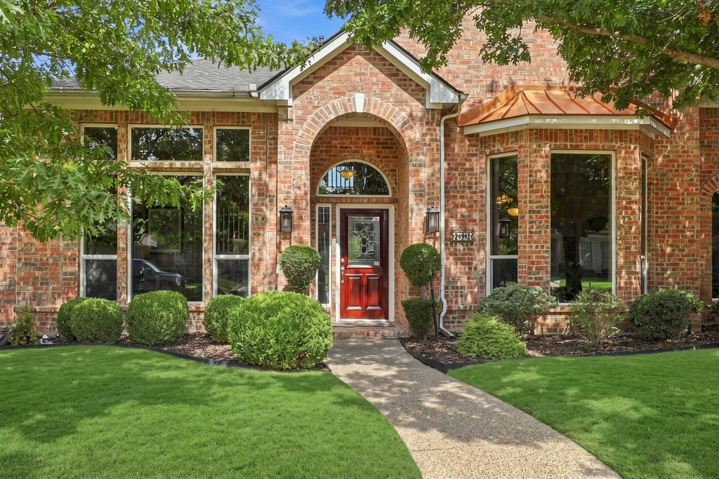 942 Village Parkway, Coppell, TX 75019 — photo 2