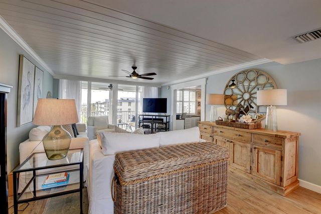 1 Harbourside Drive 3702, Delray Beach, FL 33483
