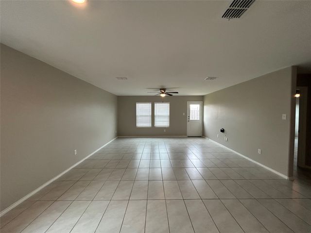 8428 Fawn Creek Drive, Fort Worth, TX 76123