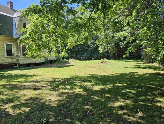 43 Woodland Street, Claremont, NH 03743