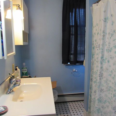 43 Woodland Street, Claremont, NH 03743