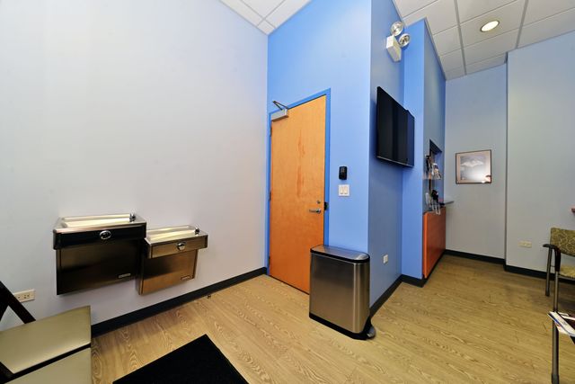 2734 N Lincoln Avenue 1, Chicago, IL 60614
