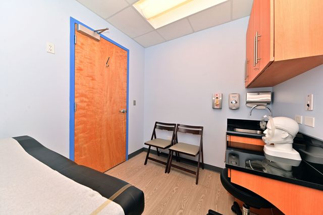 2734 N Lincoln Avenue 1, Chicago, IL 60614