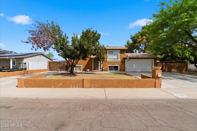 3702 W ASTER Drive, Phoenix, AZ 85029