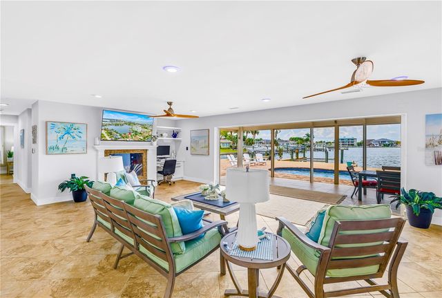 450 64TH AVENUE, St Pete Beach, FL 33706