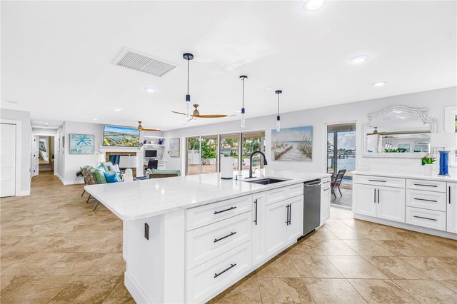 450 64TH AVENUE, St Pete Beach, FL 33706