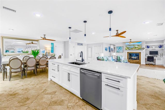 450 64TH AVENUE, St Pete Beach, FL 33706