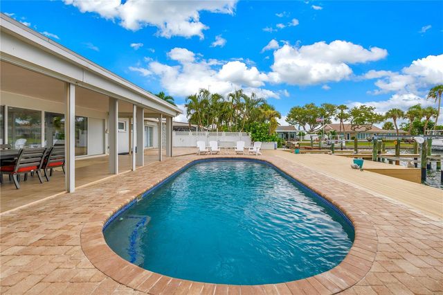 450 64TH AVENUE, St Pete Beach, FL 33706