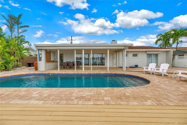 450 64TH AVENUE, St Pete Beach, FL 33706