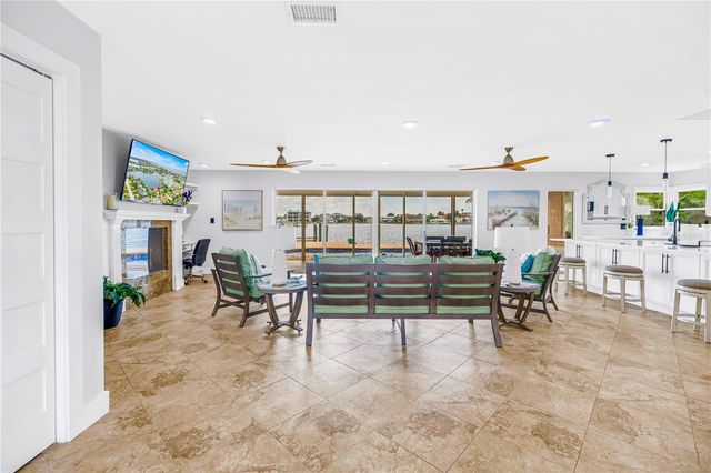 450 64TH AVENUE, St Pete Beach, FL 33706
