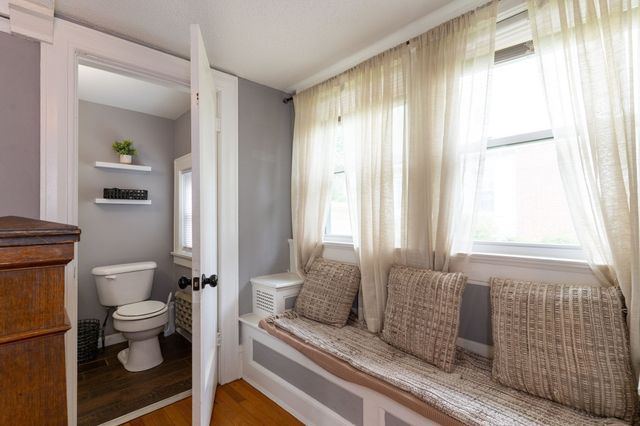 15 Holbrook St, Palmer, MA 01069