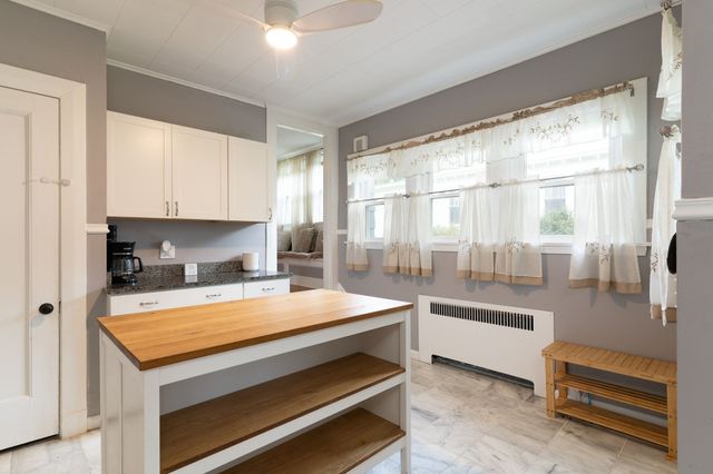15 Holbrook St, Palmer, MA 01069