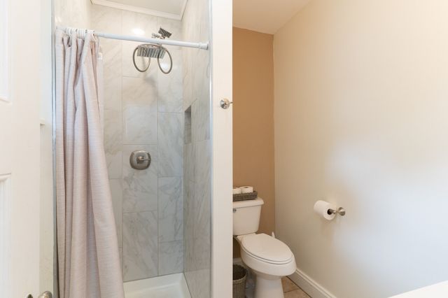 15 Holbrook St, Palmer, MA 01069