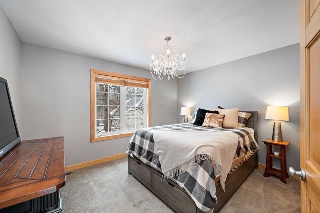 13936 Woodridge Path, Savage, MN 55378