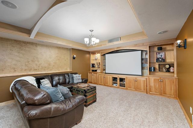 13936 Woodridge Path, Savage, MN 55378