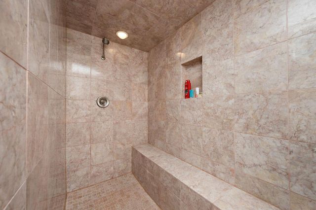 13936 Woodridge Path, Savage, MN 55378