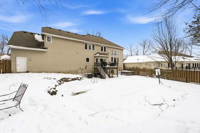 13936 Woodridge Path, Savage, MN 55378