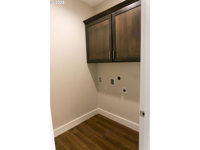 240 Sw Jefferson St, Sheridan, OR 97378