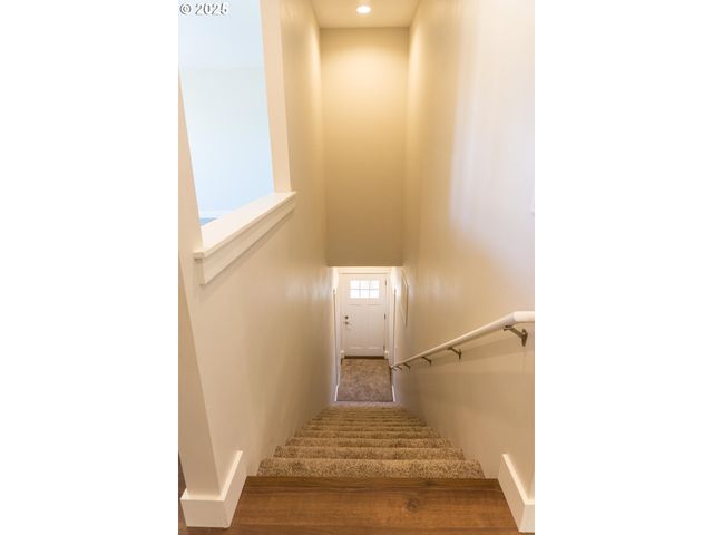 240 Sw Jefferson St, Sheridan, OR 97378