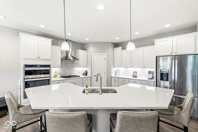 6167 Dugan Drive, Whitestown, IN 46075