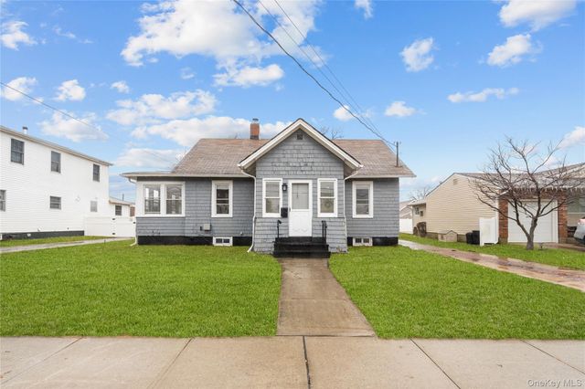 172 Juanita Avenue, Freeport, NY 11520