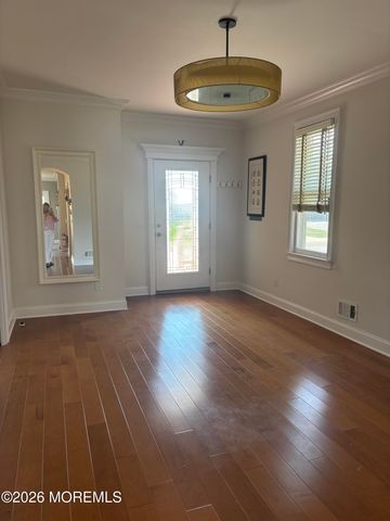 56 Waterman Avenue, Rumson, NJ 07760