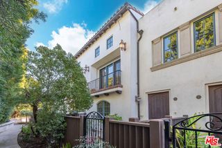 1619 Artesia Boulevard D, Manhattan Beach, CA 90266