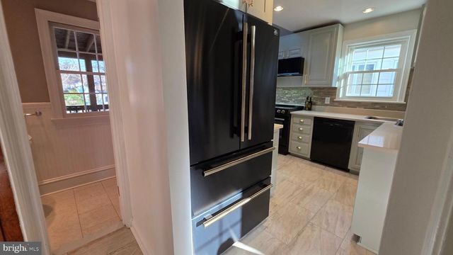 9121 SUDBURY RD, Silver Spring, MD 20901