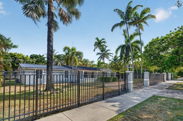 8220 SW 152nd Street 0, Palmetto Bay, FL 33157