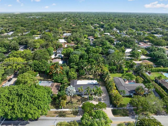 8220 SW 152nd Street 0, Palmetto Bay, FL 33157