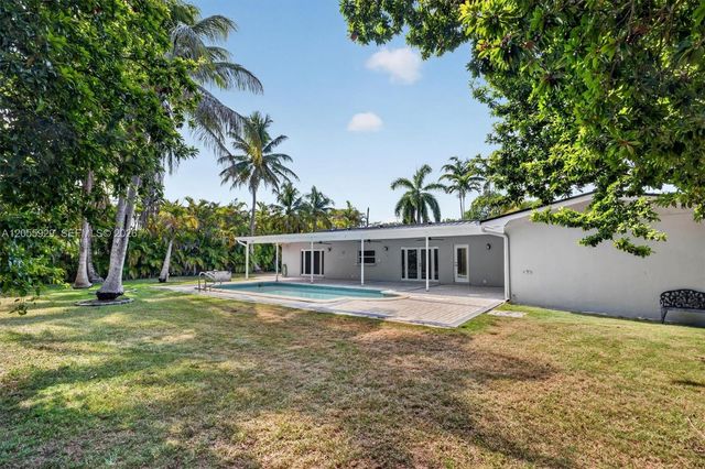 8220 SW 152nd Street 0, Palmetto Bay, FL 33157