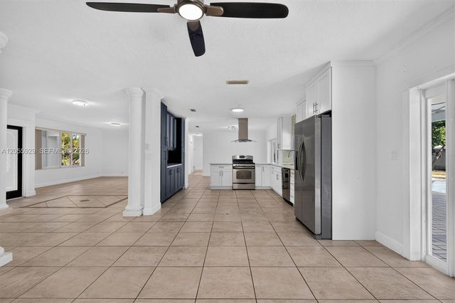 8220 SW 152nd Street 0, Palmetto Bay, FL 33157