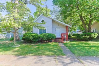104 Clyborn Street, Dowagiac City, MI 49047