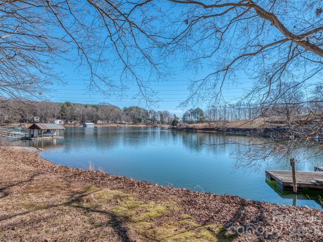 4677 Stratford Lane, Denver, NC 28037