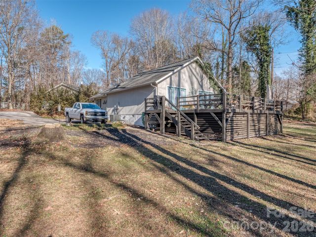 4677 Stratford Lane, Denver, NC 28037