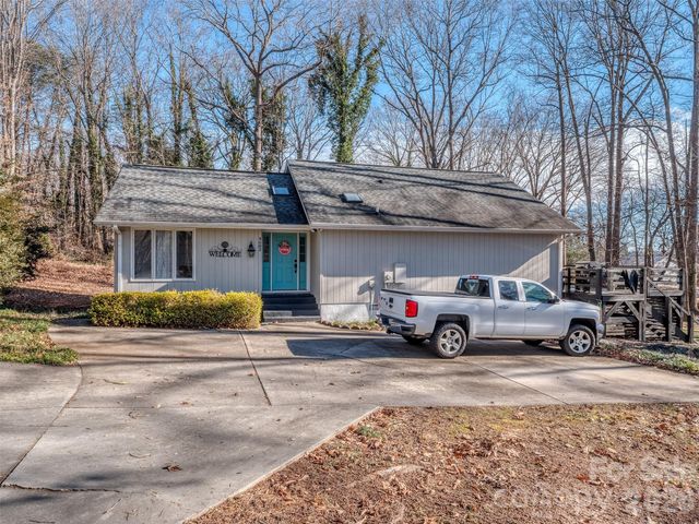 4677 Stratford Lane, Denver, NC 28037