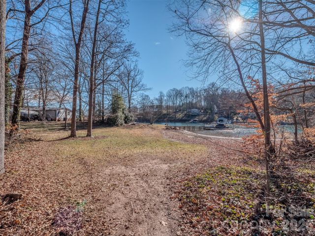 4677 Stratford Lane, Denver, NC 28037