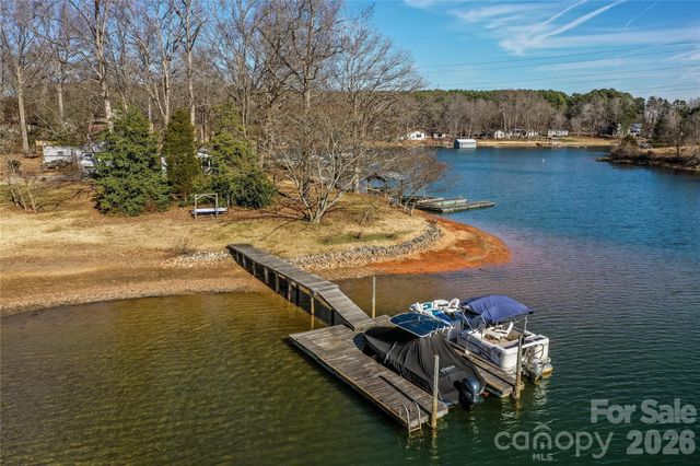 4677 Stratford Lane, Denver, NC 28037