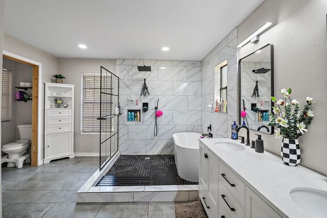 17502 Port O Call Street, Crosby, TX 77532