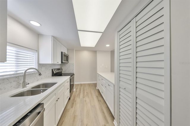 8616 PALM LANE, Temple Terrace, FL 33637