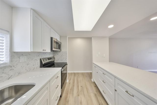 8616 PALM LANE, Temple Terrace, FL 33637