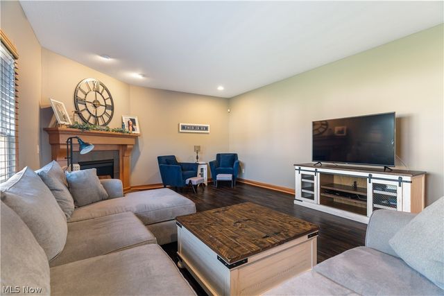 8811 Scotsbury Street NW, Massillon, OH 44646