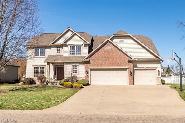 8811 Scotsbury Street NW, Massillon, OH 44646