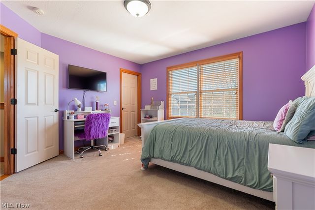 8811 Scotsbury Street NW, Massillon, OH 44646