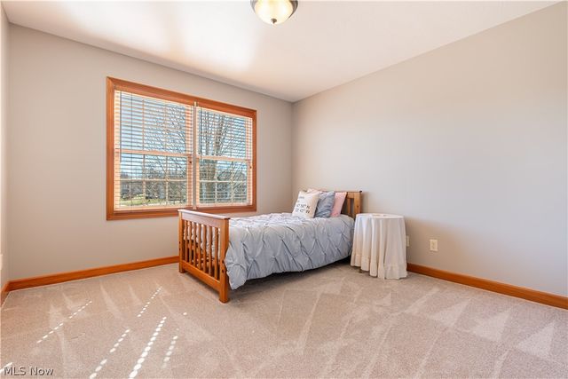 8811 Scotsbury Street NW, Massillon, OH 44646