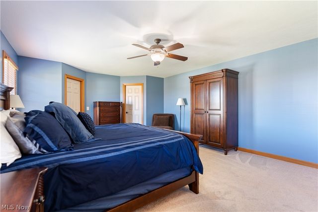 8811 Scotsbury Street NW, Massillon, OH 44646