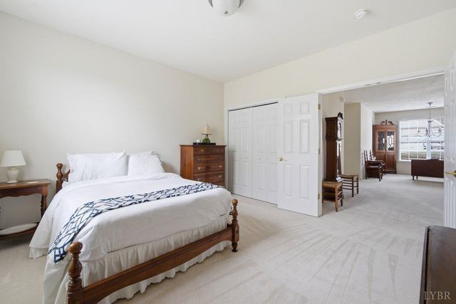 115 Thornfield Drive, Lynchburg, VA 24502